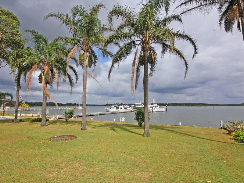 Port Stephens/Oyster Cove Ian Douglas Coast Wide Marine
